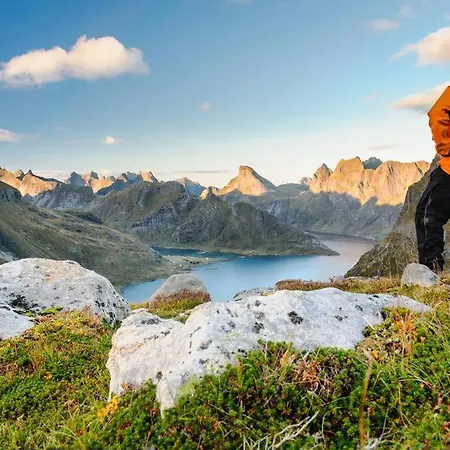 Дом отдыха Lofoten Sorvagen Holiday Москенес