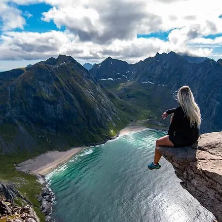 Lofoten Sorvagen Holiday بيت للعطل *